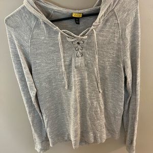 Aeropostale (PRINCE & FOX) Women’s Hooded Sweatshirt